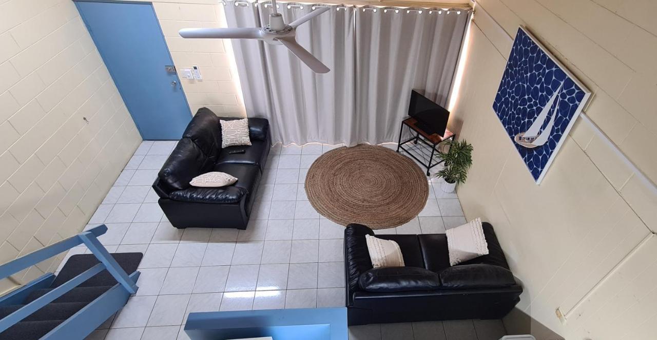 Emthree Seaside Apartments Townsville Exterior photo